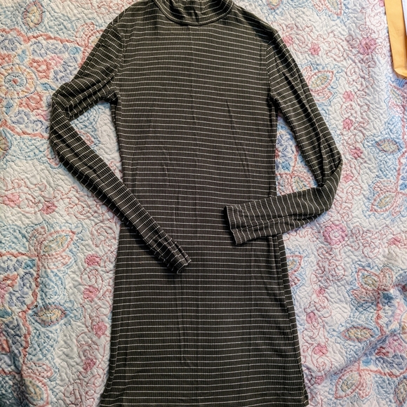 FOREVER 21 soft stretch striped ribbed mock neck bodycon dress olive and cream M - Picture 3 of 3